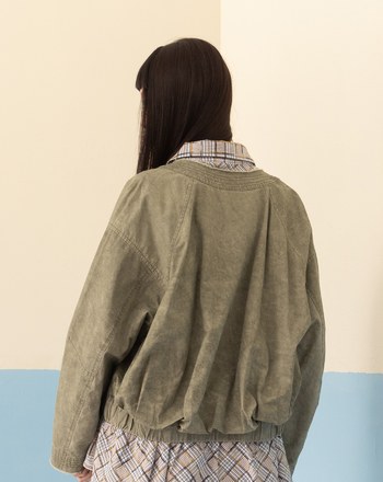 水洗鬚邊蓬蓬下擺外套(兩色)