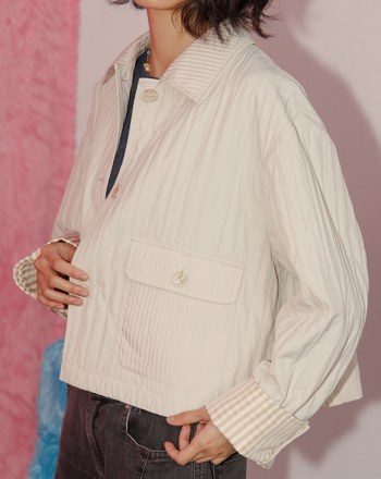 A｜啞光立體紋理格紋反褶袖外套(兩色)